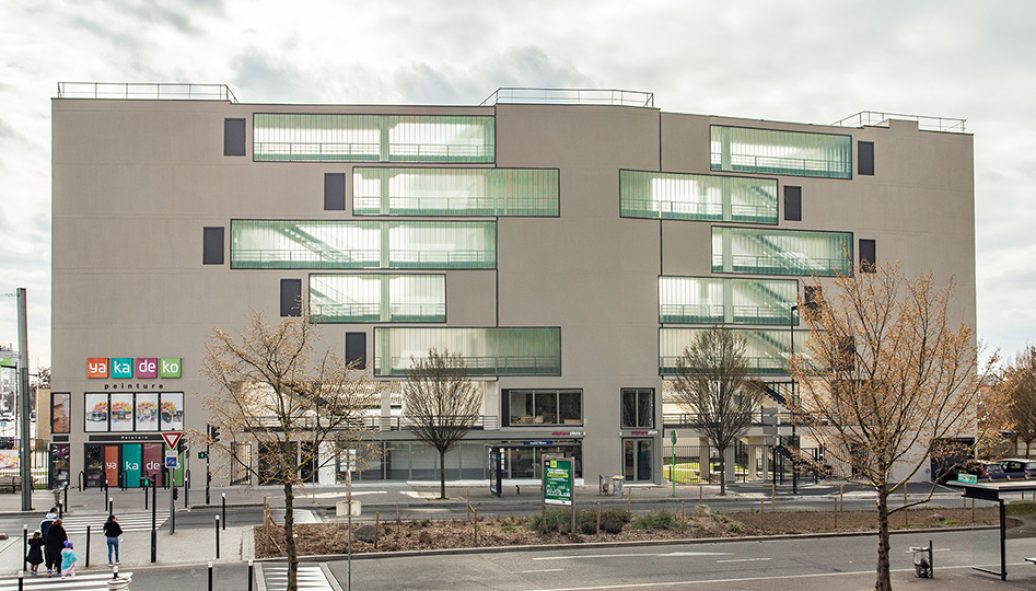 CAMPUS-LENA680a31956f6566.32868596