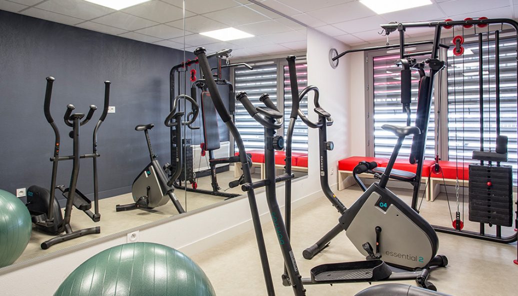 CARRE-AMBOISE67da94cecbff86.96679373