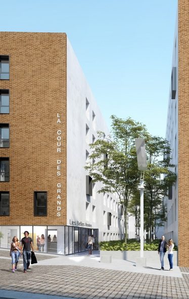 LA-COUR-DES-GRANDS6554d5fee55659.18449058