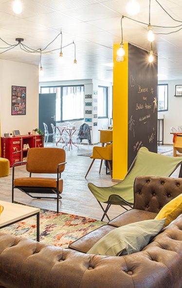 LA-COUR-DES-GRANDS67dd885b398c53.17140997