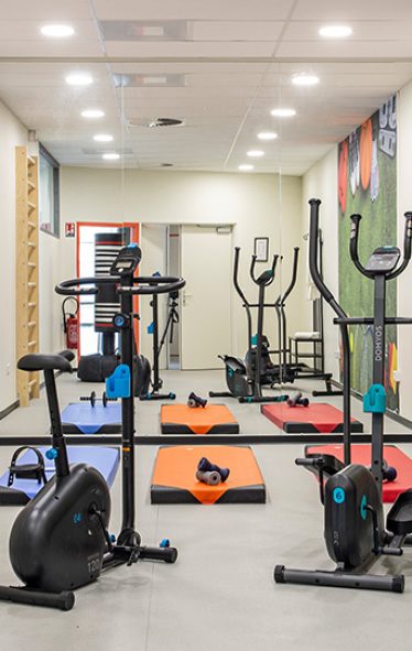 LE-CASTEL-A698c4aec560536.41174434