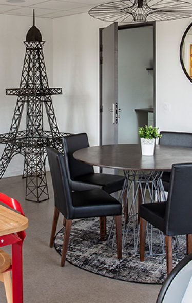 STUDYWEST6617a69d260f74.12722528