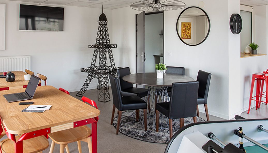 STUDYWEST6808f4a8515481.87049530