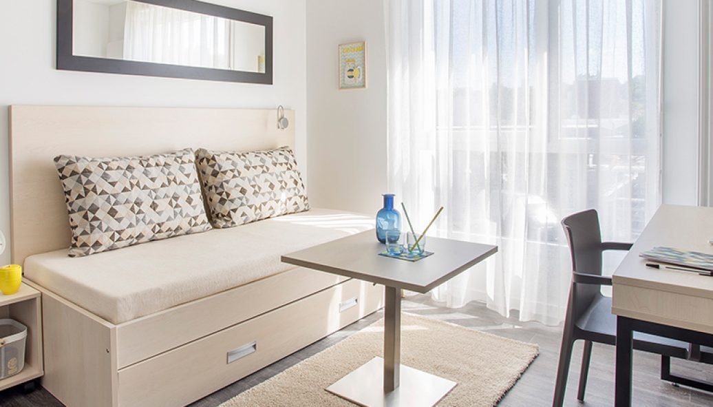 STUDYWEST6808f4a9e74c78.56253299