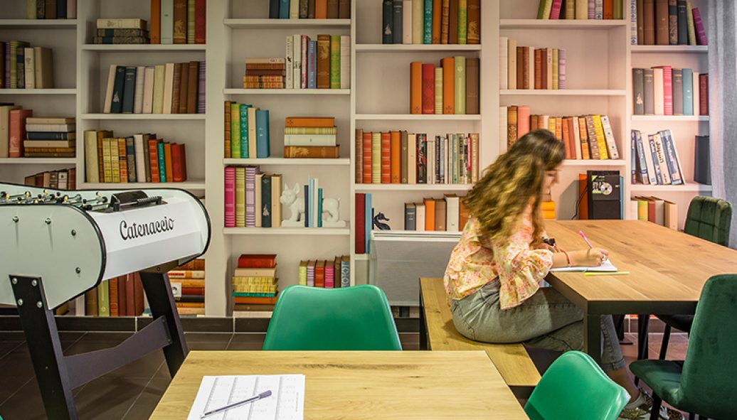 UNIVERS-9660ebf89709b71.54993515