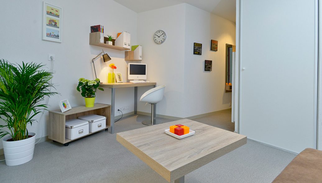 UNIVERS-9680910c44a3033.67925141